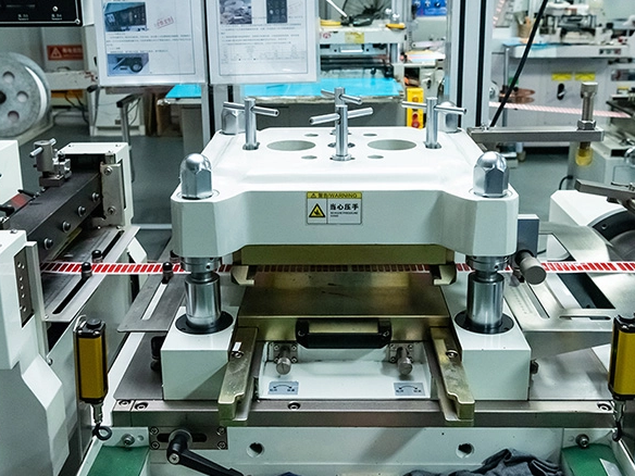 The Three Keys of Asynchronous Die-cutting Machine